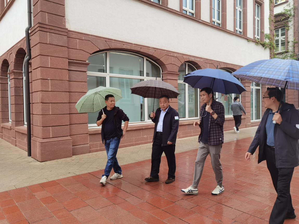 f4d1ae7277338a0ce5d373f5ccabdf0 f4d1ae7277338a0ce5d373f5ccabdf0